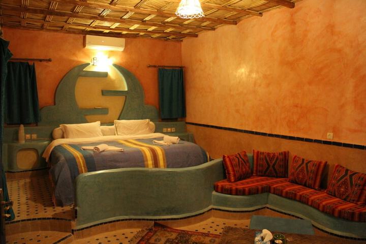 Room 17 of 68