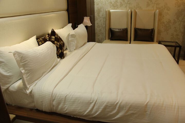 Room 26 of 123