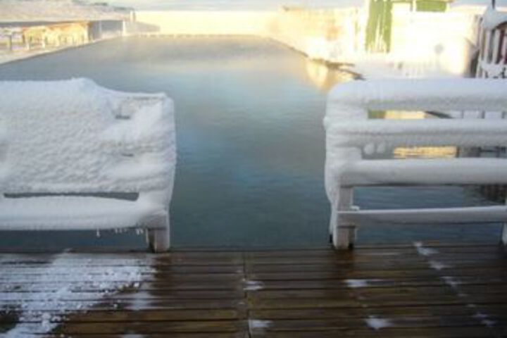 Pool 43 of 52