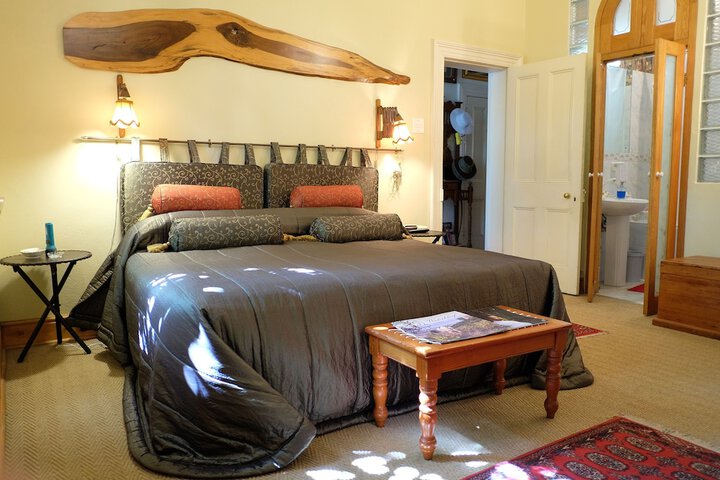 Room 8 of 60