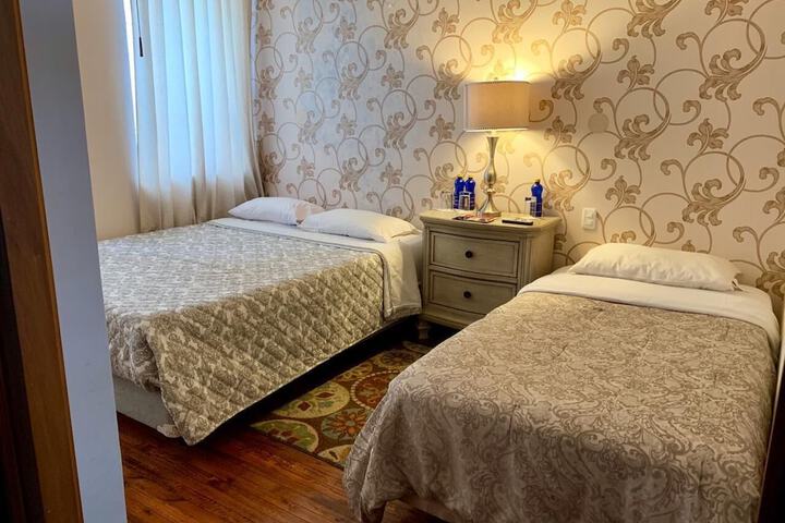 Room 26 of 85