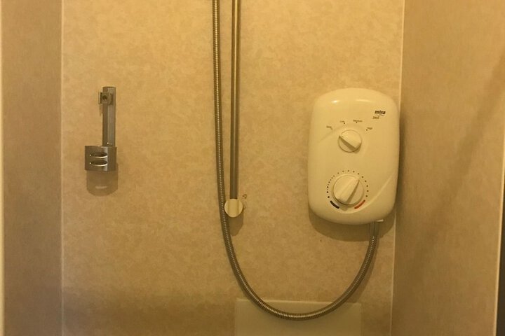 Room 12 of 21