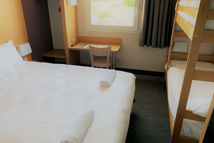 Room 11 of 39