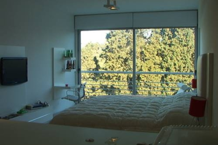 Room 4 of 14