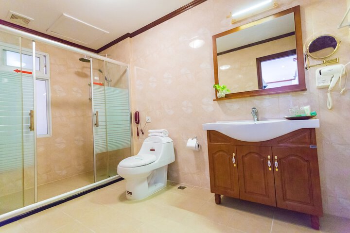 Clean Restrooms