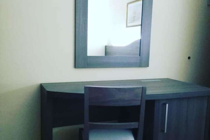 Room 7 of 10