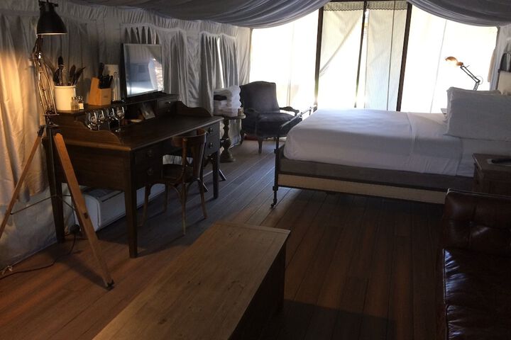 Room 49 of 185
