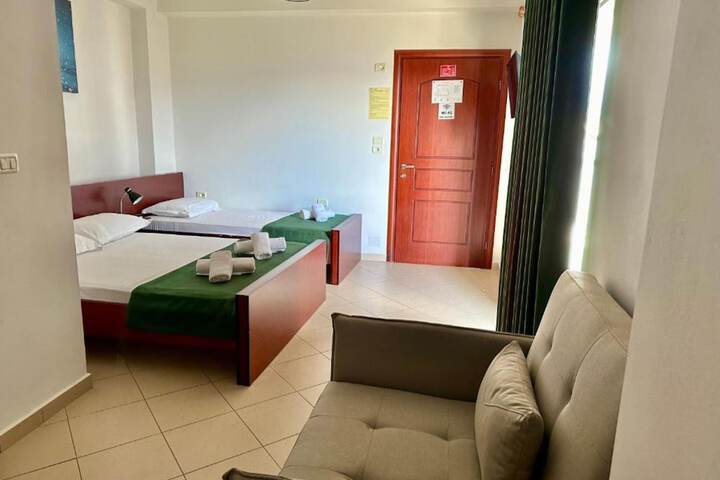 Room 42 of 69