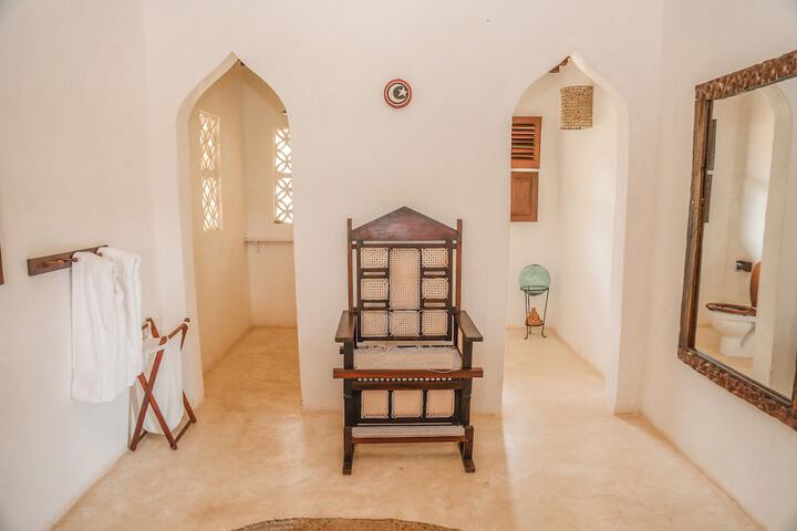 Room 46 of 67