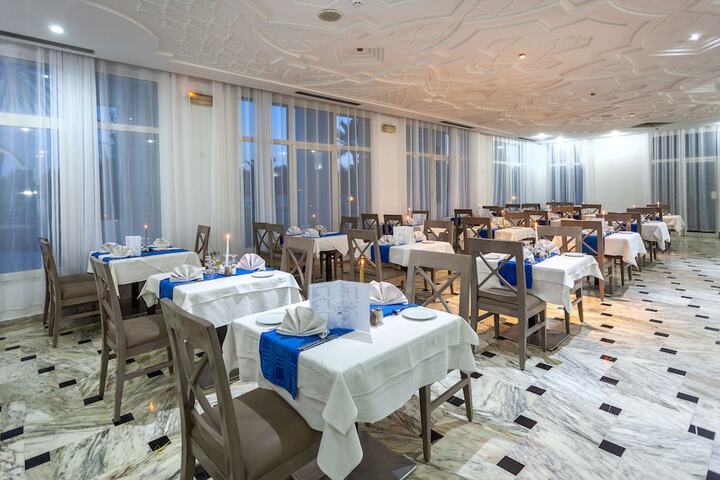 Dining 50 of 81