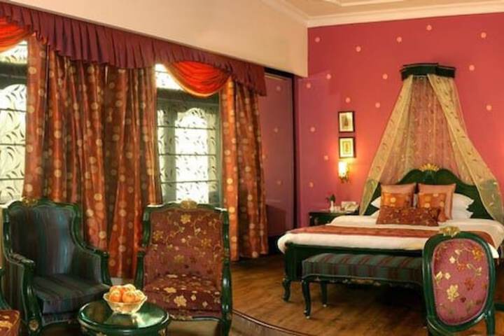 Room 6 of 47