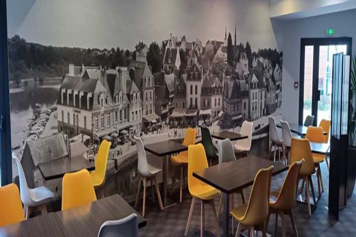 Breakfast area
