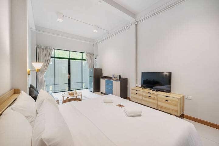 Room 22 of 35