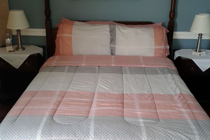 Room 9 of 42