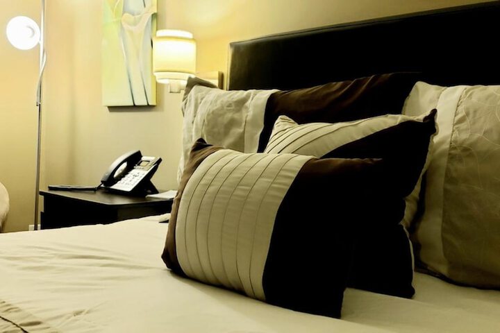 Room 10 of 29