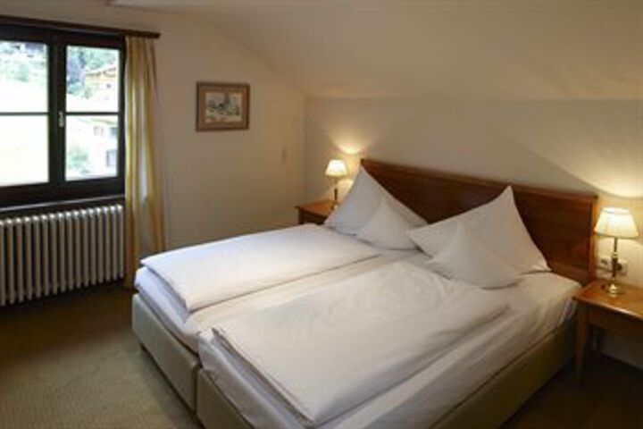 Room 16 of 45