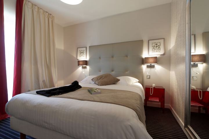 Room 4 of 46