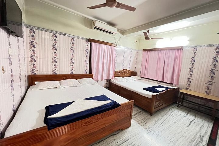 Room 5 of 19