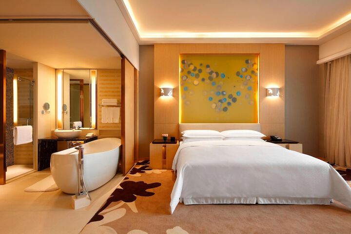Room 8 of 24