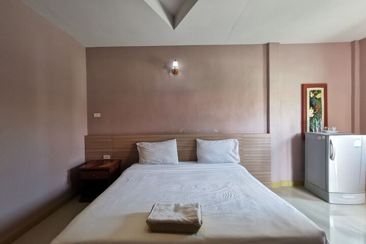 Room 10 of 24