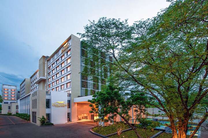 Feathers - a Radha Hotel