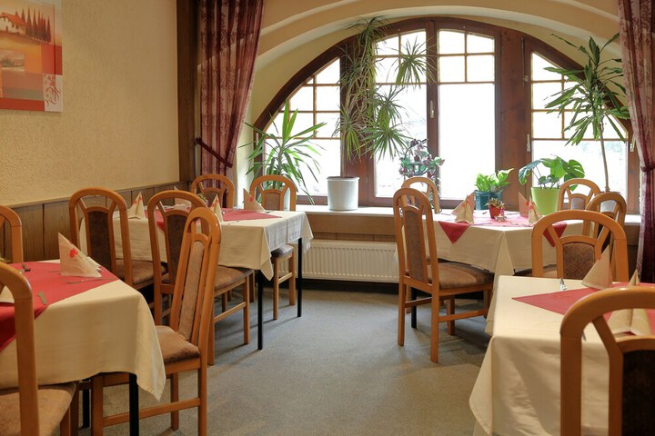 Dining Photos