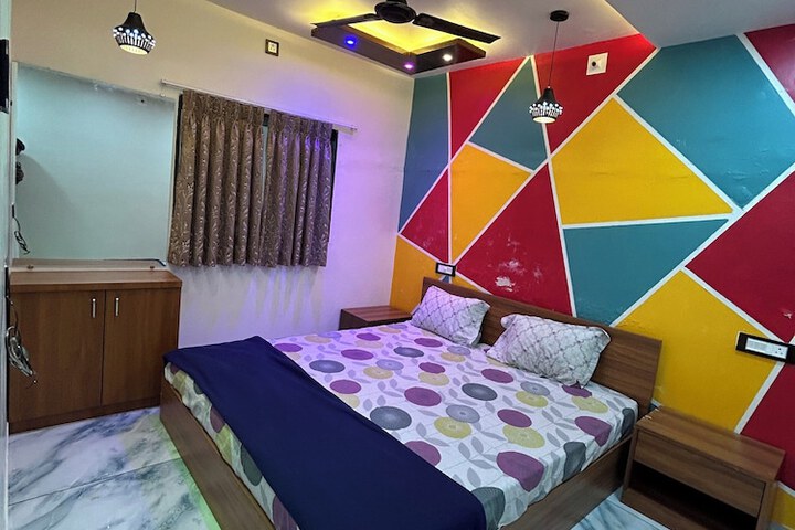 Room 14 of 28