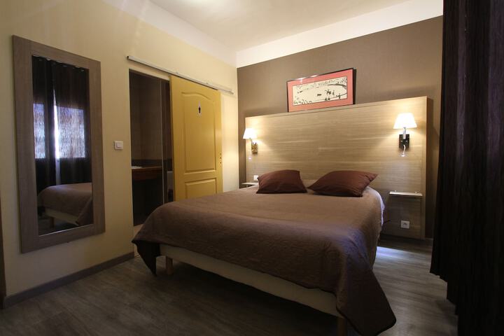 Room 26 of 41