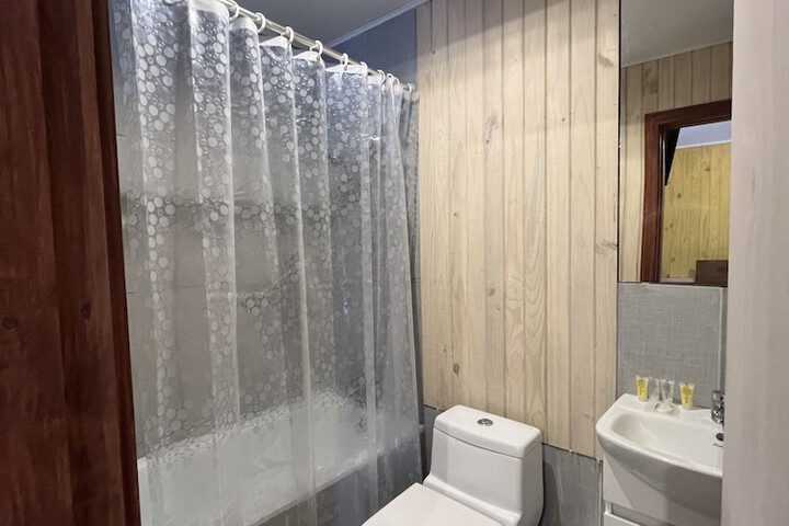 Room 26 of 33