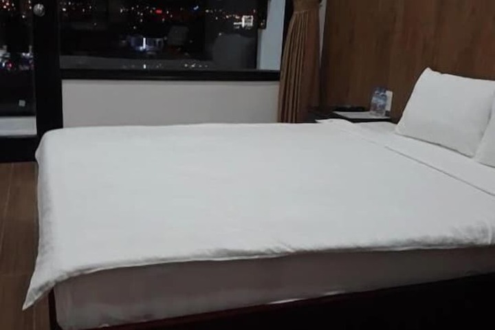 Room 7 of 38