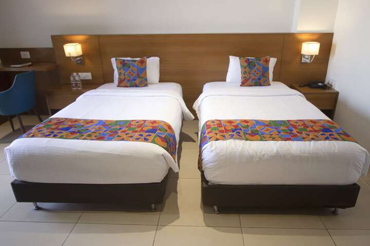 Room 10 of 23