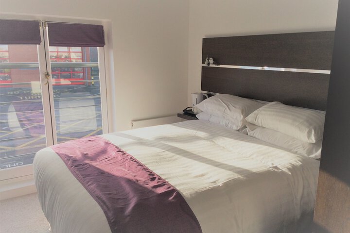 Room 8 of 53