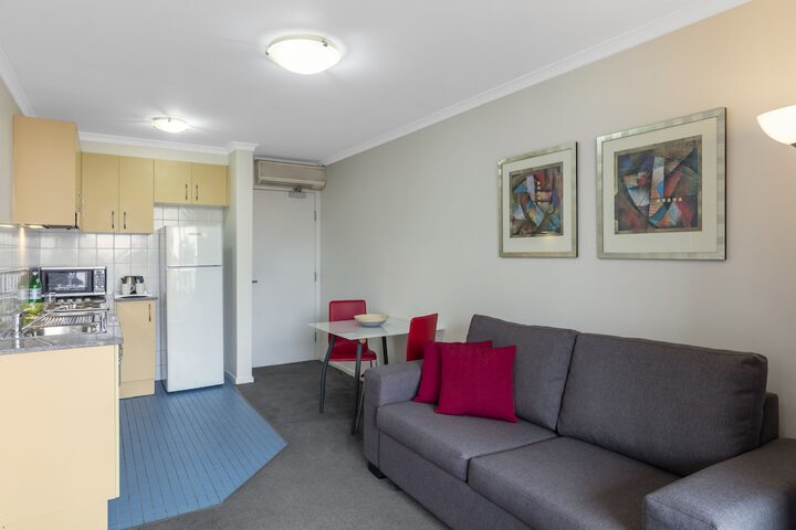 Room 11 of 22