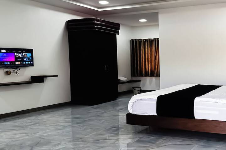 Room 5 of 22