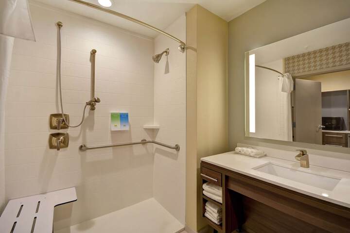 Bathroom shower