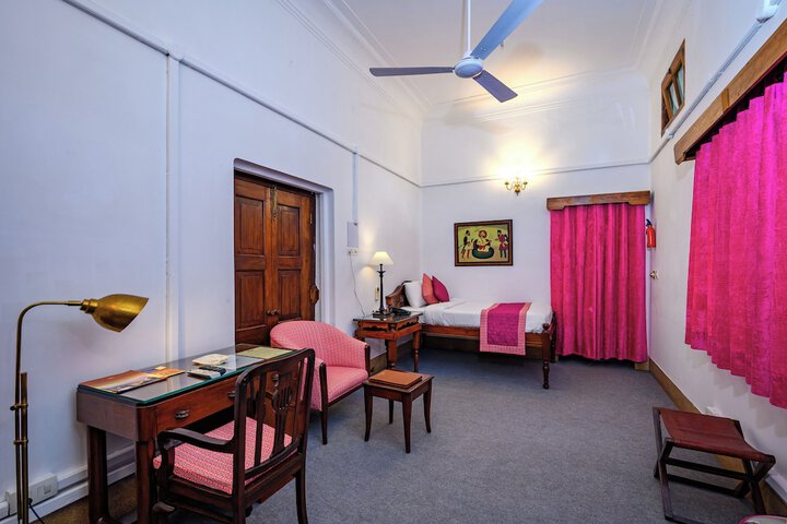 Room 6 of 55