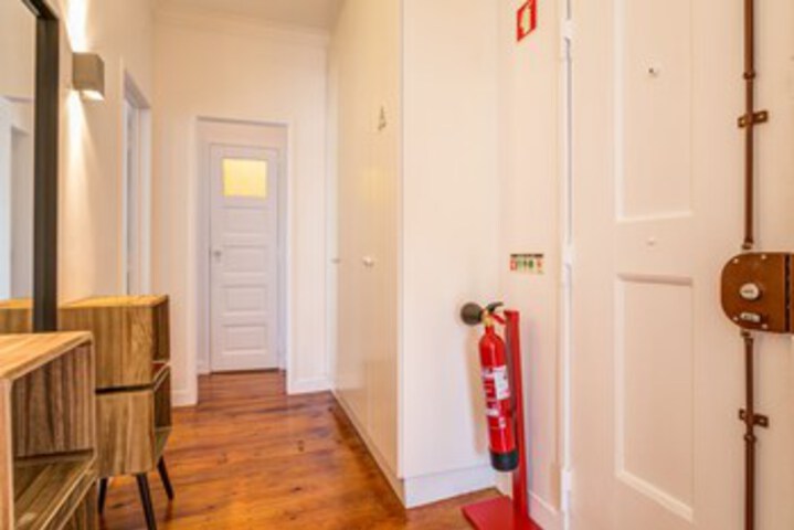 Room 10 of 46