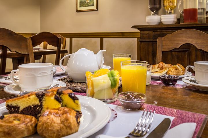 Breakfast/Coffee Service 45 of 60