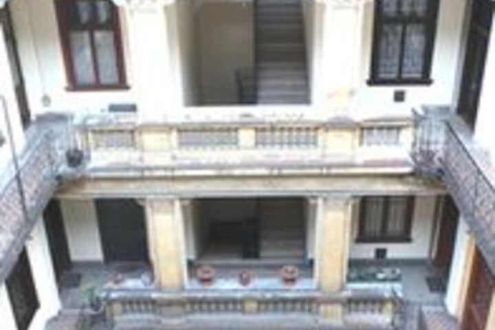Hotel Exterior 5 of 19