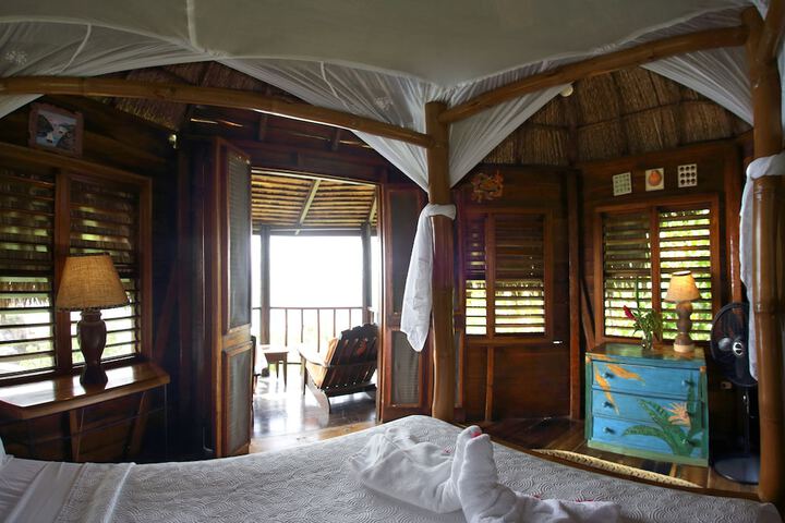 Room 3 of 80