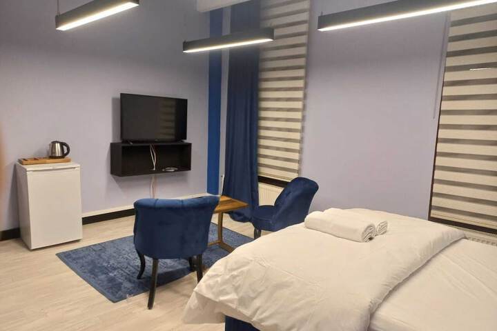 Room 17 of 31