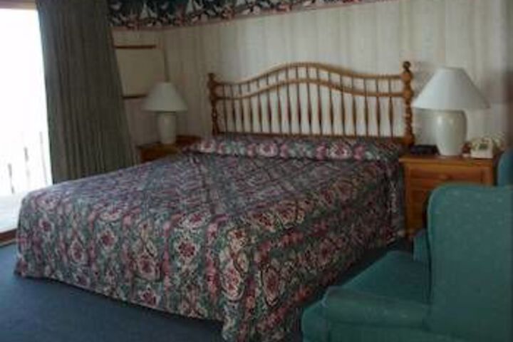 Room 5 of 20