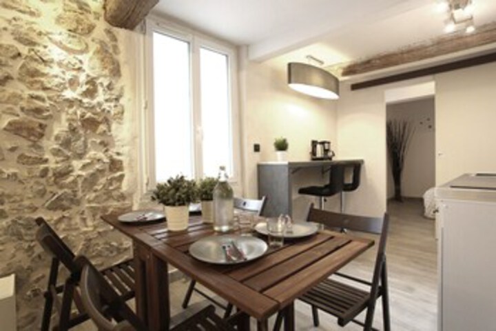 Room 14 of 34
