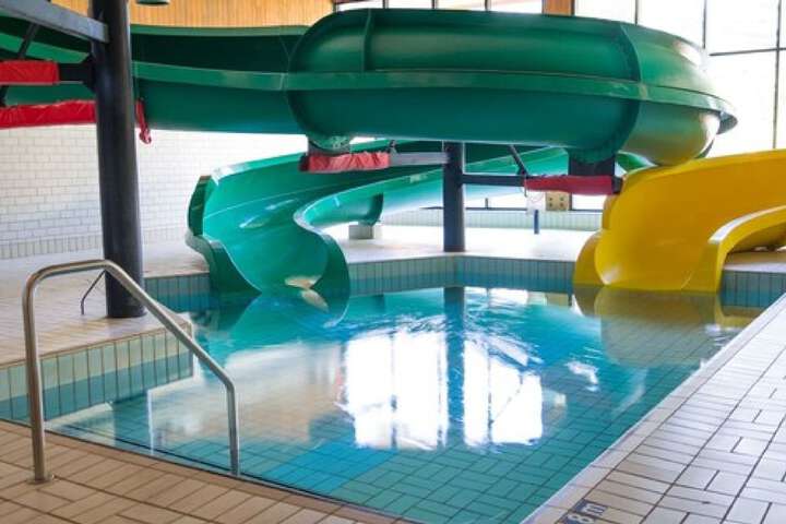 Hotel with Pool