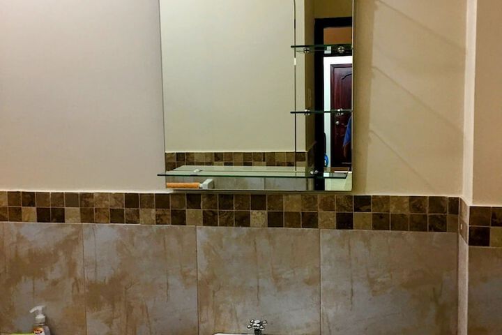 Room 16 of 26