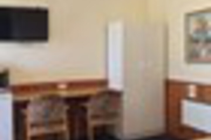 Room 44 of 123