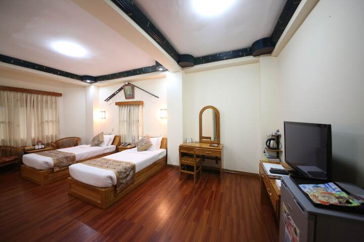 Room 8 of 41