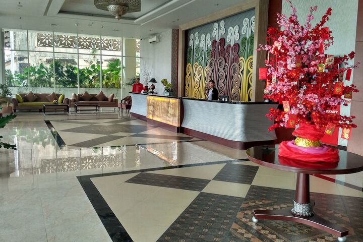 Lobby Entry