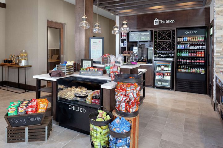 Snack bar