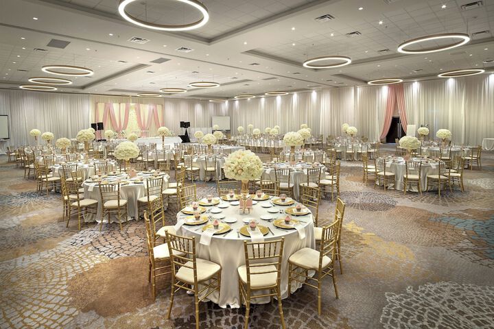 Ballroom/Hall 42 of 59